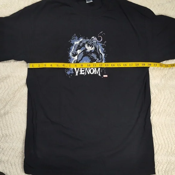 Men's Large Spider-Man Venom Marble Shirt - Picture 4 of 6